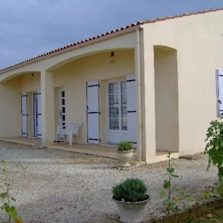 Maison Calme Pres De La Mer Et Du Phare De Chassiron - 6 Couchages, Terrasse, Jardin, Barbecue - Fr-1-246a-260 Hébergement de vacances
