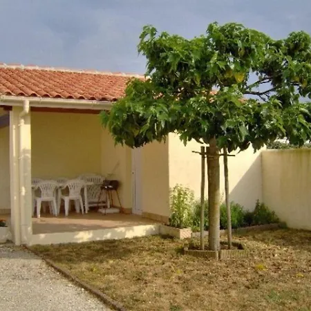 Dom wakacyjny Maison Calme Pres De La Mer Et Du Phare De Chassiron - 6 Couchages, Terrasse, Jardin, Barbecue - Fr-1-246a-260 *
