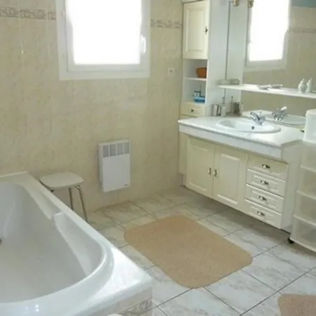 Maison Calme Pres De La Mer Et Du Phare De Chassiron - 6 Couchages, Terrasse, Jardin, Barbecue - Fr-1-246a-260 Hébergement de vacances Saint-Denis-dʼOléron