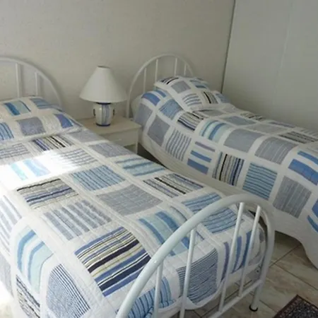 Maison Calme Pres De La Mer Et Du Phare De Chassiron - 6 Couchages, Terrasse, Jardin, Barbecue - Fr-1-246a-260 *